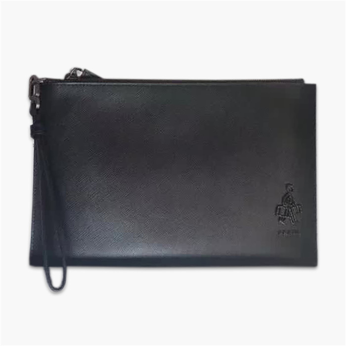 【原版皮】普拉达/Prada 男士手包，选用十字纹小牛皮裁制而成，边角点缀同色小公仔徽标，尽显高档时尚，低调而又奢华，款号：2NG005