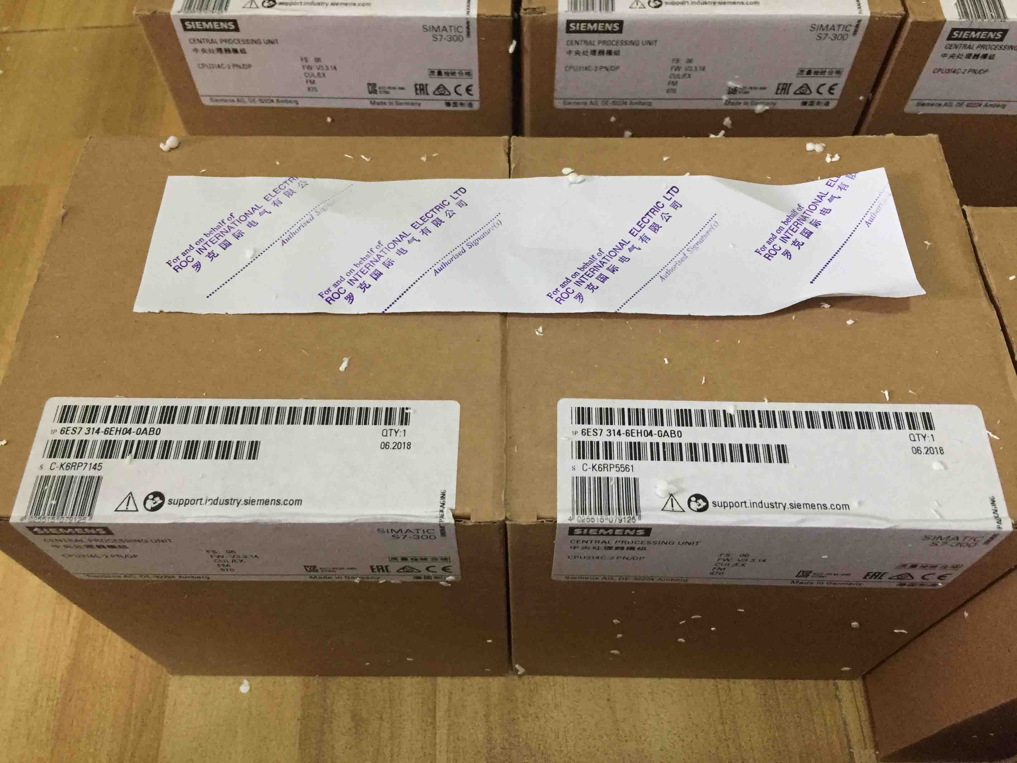 6ES7314-6EH04-0AB0 SIEMENS SIMATIC S7-300, CPU 314C-2PN/DP Original new factory sealed